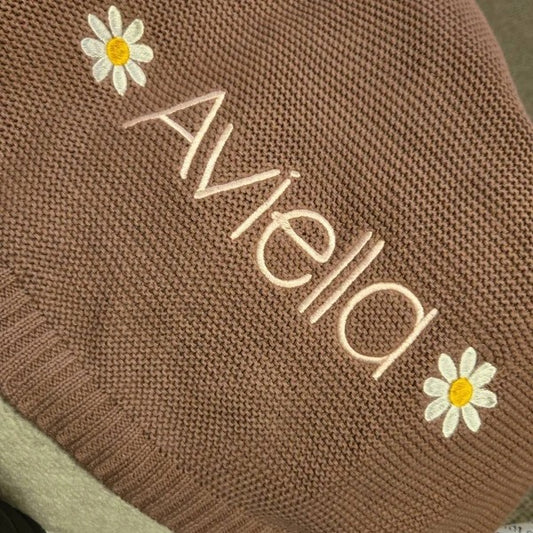 Personalized Baby Blanket with Name and Floral Embroidery – Custom Soft Knit Blanket for Baby Remi | Elegant Newborn Gift